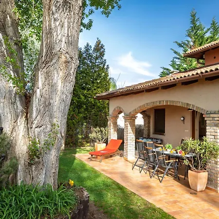 Vilă Tramonto By Interhome Balatonszarszo